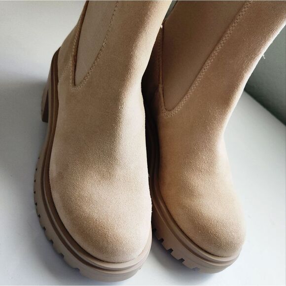 Steve Madden Hesitant Chelsea Boots Women's Size 5.5 -Sand Suede - Picture 7 of 11